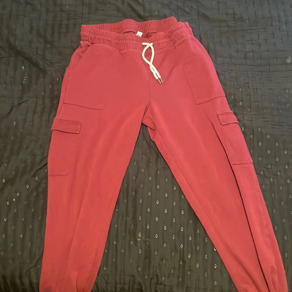 Old Navy sweatpants Sz: M burgundy
